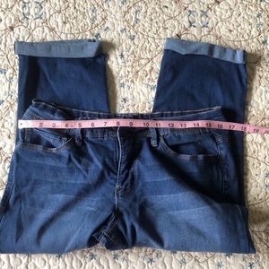 Women’s size 8 capris (Royalty For Me brand)
